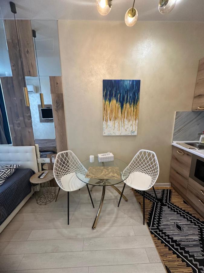 Studio On A Residential Complex French Quarter 2 Київ Екстер'єр фото